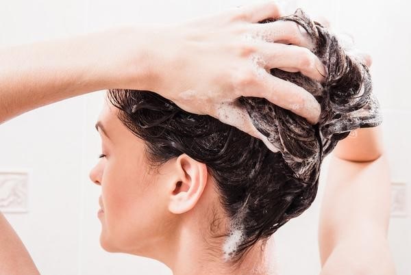 Tại Sao Gội Đầu Xong Vẫn Có Gàu? Nguyên Nhân Và Cách Khắc Phục 19 Tại Sao Gội Đầu Xong Vẫn Có Gàu? Nguyên Nhân Và Cách Khắc Phục