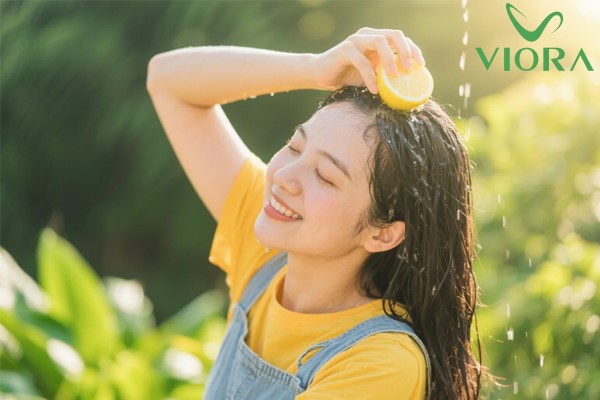 PHA CHANH VỚI DẦU GỘI ĐỂ TĂNG HIỆU QUẢ LÀM SẠCH TÓC