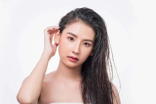Trị rụng tóc sau sinh hiệu quả: Cách nào thực sự giúp tóc mọc lại? 3
