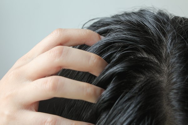 Cách Làm Tóc Hết Bết Không Cần Gội - Giải Pháp Tự Nhiên Và Hiệu Quả 7 Cách Làm Tóc Hết Bết Không Cần Gội - Giải Pháp Tự Nhiên Và Hiệu Quả