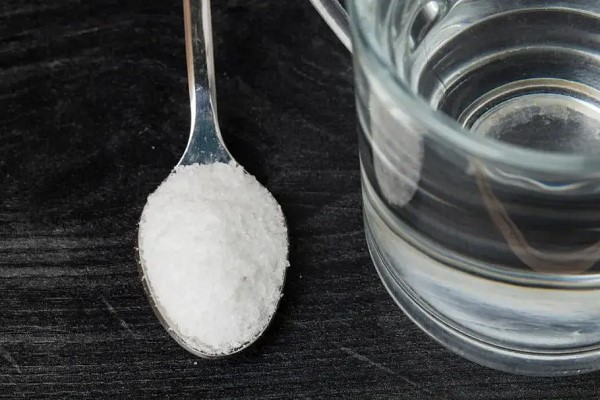 Trị Gàu Bằng Muối Có Thực Sự Hiệu Quả Không? 2 Trị Gàu Bằng Muối Có Thực Sự Hiệu Quả Không? 2